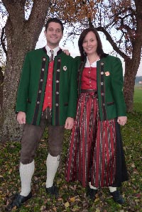 Dirndl-2-2 small